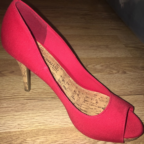 Christian Siriano Red Pumps - Picture 2 of 4